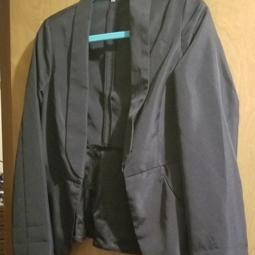 Charlotte Russe open front black blazer